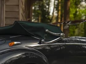 Mercedes-Benz 220 Cabriolet A 220 Cabriolet A W187 | Curved windshield thumbnail 37