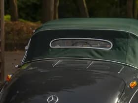 Mercedes-Benz 220 Cabriolet A 220 Cabriolet A W187 | Curved windshield thumbnail 51
