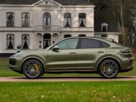Porsche Cayenne Coupé 4.0 Turbo S E-Hybrid | PTS Oak Green