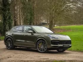 Porsche Cayenne Coupé 4.0 Turbo S E-Hybrid | PTS Oak Green thumbnail 19