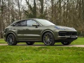 Porsche Cayenne Coupé 4.0 Turbo S E-Hybrid | PTS Oak Green thumbnail 3
