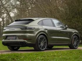 Porsche Cayenne Coupé 4.0 Turbo S E-Hybrid | PTS Oak Green thumbnail 25