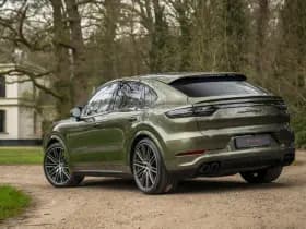 Porsche Cayenne Coupé 4.0 Turbo S E-Hybrid | PTS Oak Green thumbnail 4
