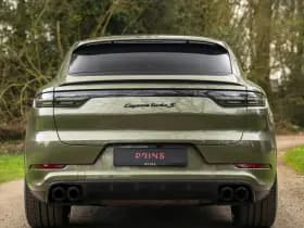 Porsche Cayenne Coupé 4.0 Turbo S E-Hybrid | PTS Oak Green thumbnail 5