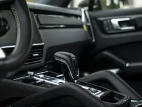 Porsche Cayenne Coupé 4.0 Turbo S E-Hybrid | PTS Oak Green thumbnail 46