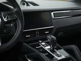 Porsche Cayenne Coupé 4.0 Turbo S E-Hybrid | PTS Oak Green thumbnail 49