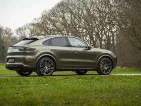 Porsche Cayenne Coupé 4.0 Turbo S E-Hybrid | PTS Oak Green thumbnail 6