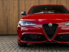 Alfa Romeo Romeo Giulia 2.0T GME AWD Competizione 280pk thumbnail 14