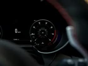 Alfa Romeo Romeo Giulia 2.0T GME AWD Competizione 280pk thumbnail 37