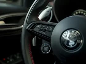 Alfa Romeo Romeo Giulia 2.0T GME AWD Competizione 280pk thumbnail 38