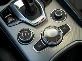 Alfa Romeo Romeo Giulia 2.0T GME AWD Competizione 280pk thumbnail 41