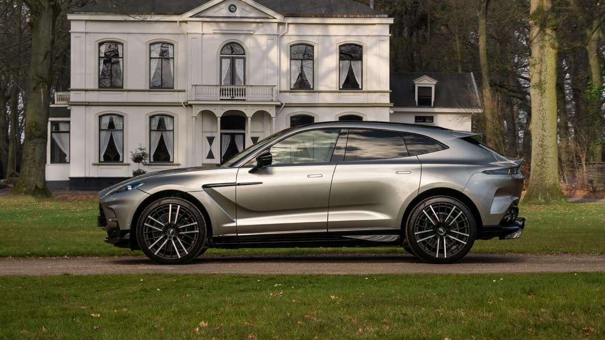 Aston Martin DBX 707 4.0 V8 | Facelift — foto 1