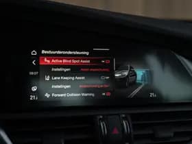 Alfa Romeo Romeo Giulia 2.0T Sprint | MY21 thumbnail 25