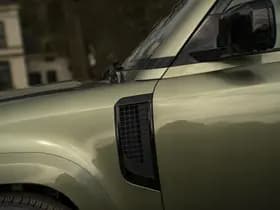 Land Rover Rover Defender 110 110 2.0 P400e 110 HSE 6-pers. thumbnail 22