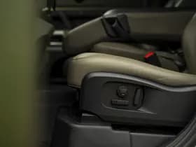 Land Rover Rover Defender 110 110 2.0 P400e 110 HSE 6-pers. thumbnail 43