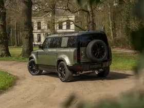 Land Rover Rover Defender 110 110 2.0 P400e 110 HSE 6-pers. thumbnail 6