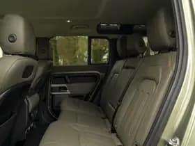 Land Rover Rover Defender 110 110 2.0 P400e 110 HSE 6-pers. thumbnail 9