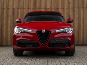 Alfa Romeo Stelvio thumbnail 2