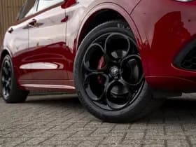 Alfa Romeo Stelvio thumbnail 18