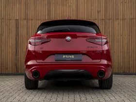 Alfa Romeo Stelvio thumbnail 5