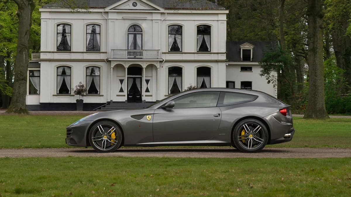 Ferrari FF — foto 1