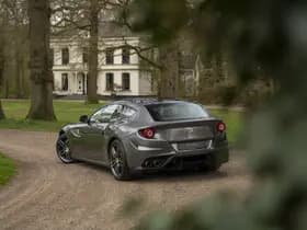 Ferrari FF thumbnail 6