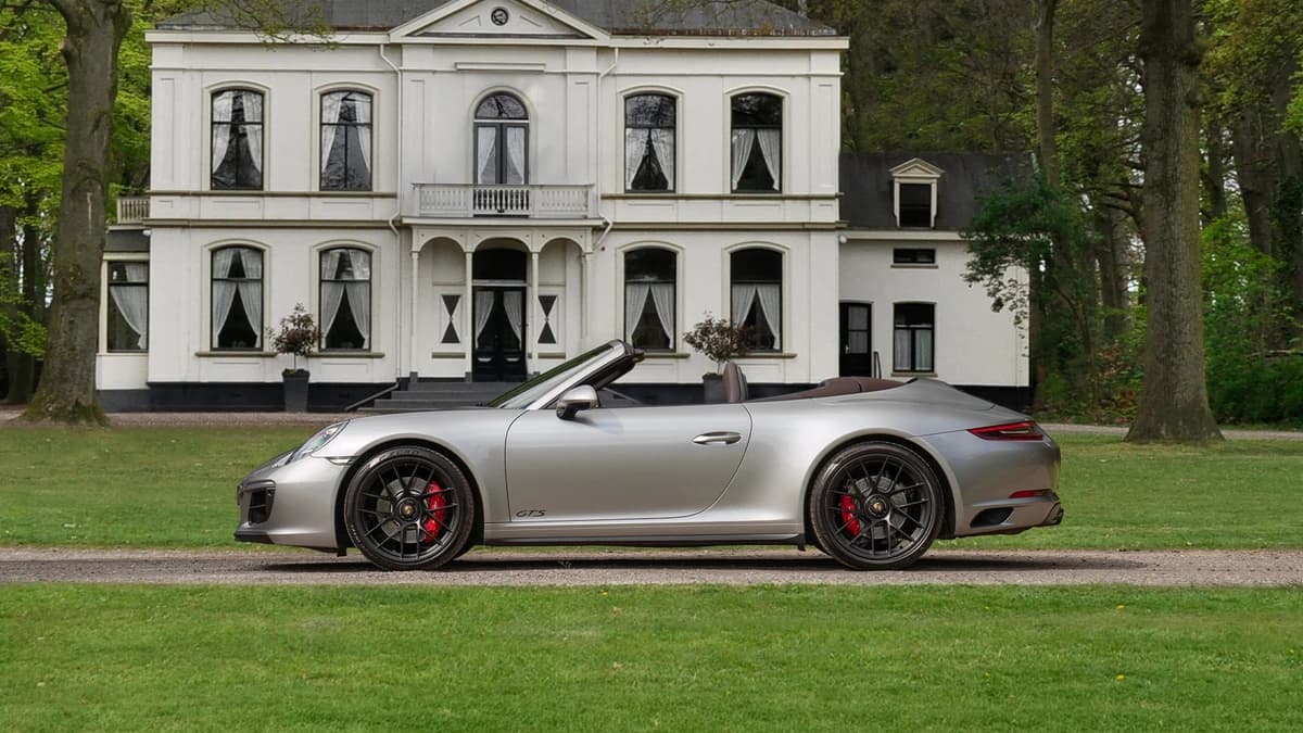 Porsche 911 — foto 1