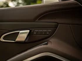 Porsche 911 thumbnail 41