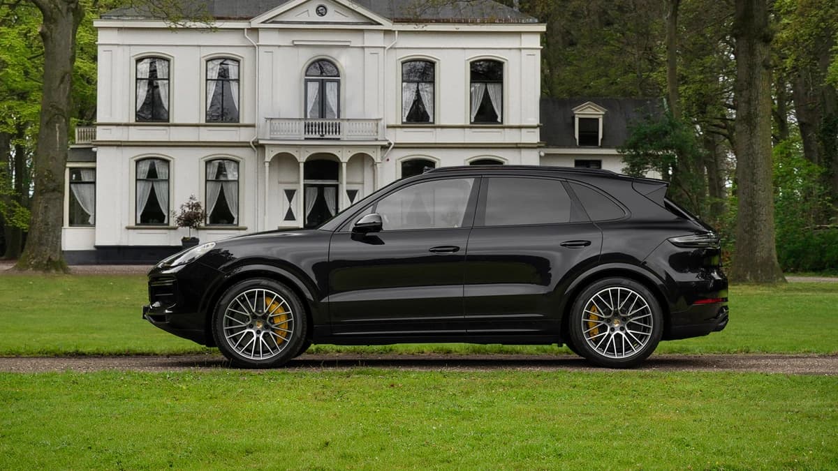 Porsche Cayenne — foto 1