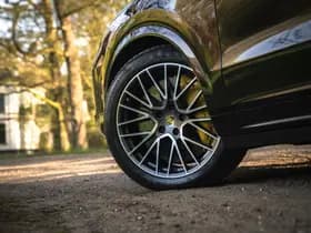 Porsche Cayenne thumbnail 21