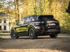 Porsche Cayenne thumbnail 25