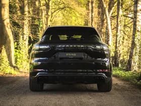 Porsche Cayenne thumbnail 5