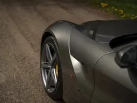 Ferrari F12 thumbnail 24
