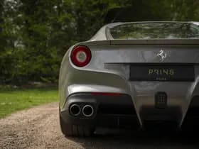 Ferrari F12 thumbnail 27