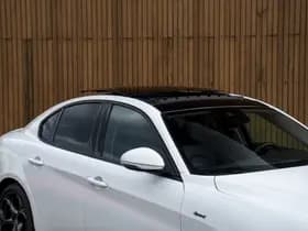 Alfa Romeo Giulia thumbnail 17