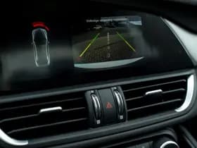 Alfa Romeo Giulia thumbnail 27