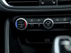 Alfa Romeo Giulia thumbnail 28