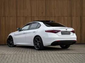 Alfa Romeo Giulia thumbnail 6