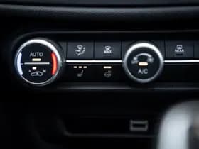 Alfa Romeo Giulia thumbnail 35