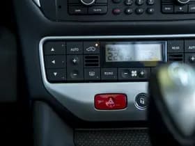 Maserati GranCabrio thumbnail 49