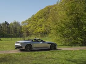 Aston Martin DBS thumbnail 31