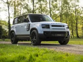 Land Rover Defender thumbnail 16