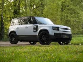 Land Rover Defender thumbnail 23