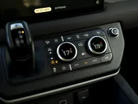 Land Rover Defender thumbnail 37