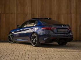 Alfa Romeo Giulia thumbnail 6