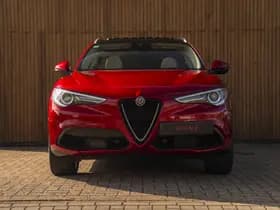 Alfa Romeo Stelvio thumbnail 2