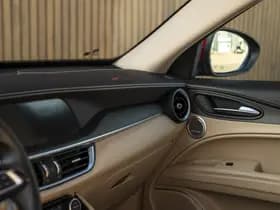 Alfa Romeo Stelvio thumbnail 33