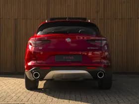 Alfa Romeo Stelvio thumbnail 5