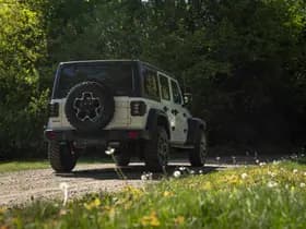 Jeep Wrangler thumbnail 36
