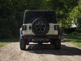 Jeep Wrangler thumbnail 5